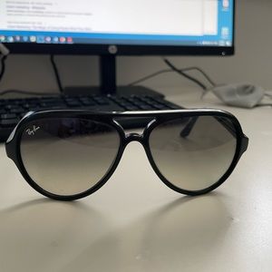 Ray-Ban Cats 5000 RB4125 Classic Sunglasses